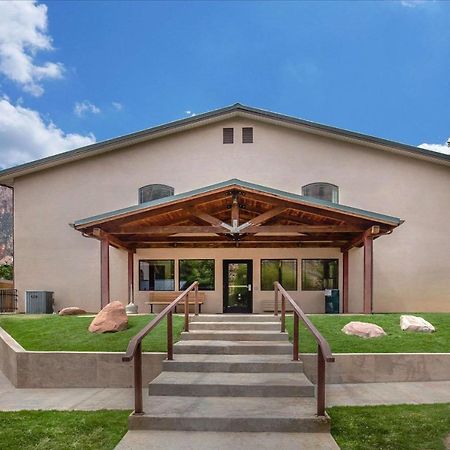 Zion Campfire Lodge At Zion Park, Ascend Hotel Collection Спрингдейл Экстерьер фото